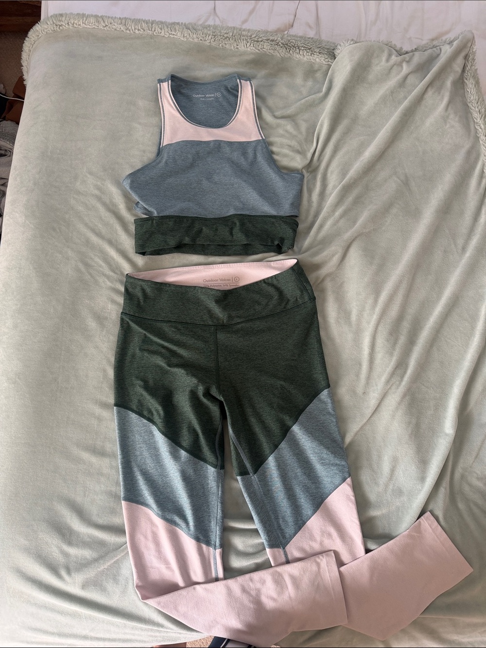 Outdoor Voices Colorblock High-Waist Leggings & Crop Tank - Pink, Gray, Green